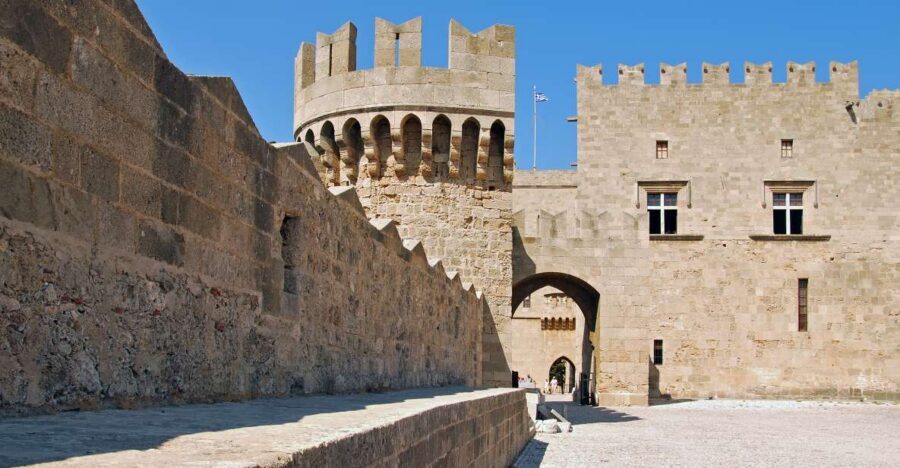 Rhodes: Palace of Grand Master Ticket & Rhodes SG audio tour - Palace of the Grand Master: where the old city’s power story starts