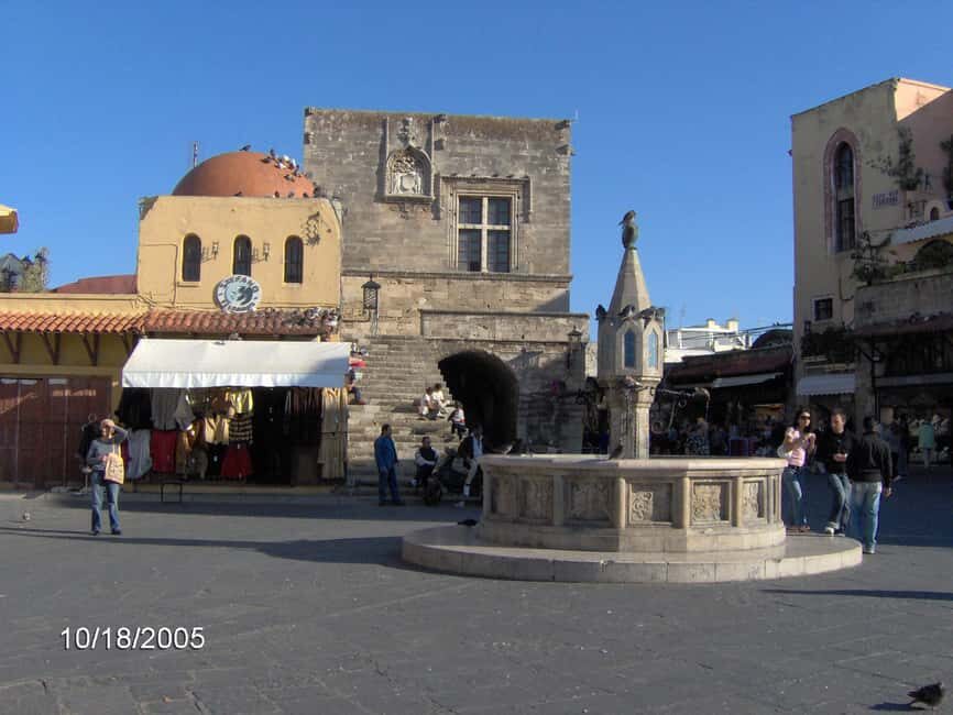 Rhodes Town: Private Walking Tour with a Licensed Guide - Towers, bastions, and city walls: what to watch for while you walk