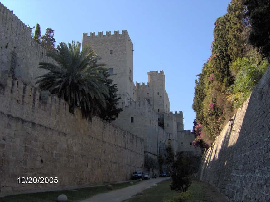 Rhodes Town: Private Walking Tour with a Licensed Guide - Meeting at Rhodes’ Medieval Museum Square (and getting oriented fast)