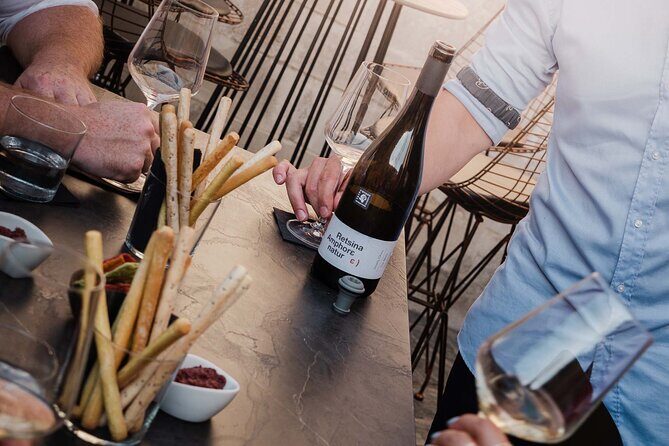 Rhodes Wine Tasting Experience - Learning how to taste, before you taste