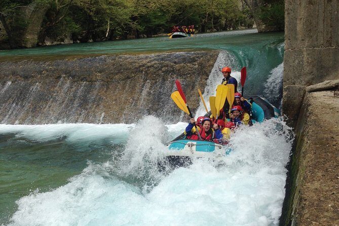 River rafting at Voidomatis River !! Zagori area - On-river time: the rafting segment and the Kleidonia rapid moment