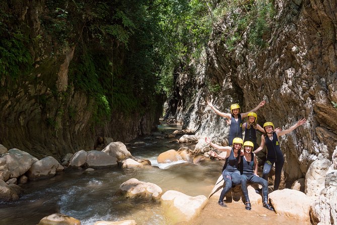 River Trekking in Neda - The picnic makes the half-day plan easier