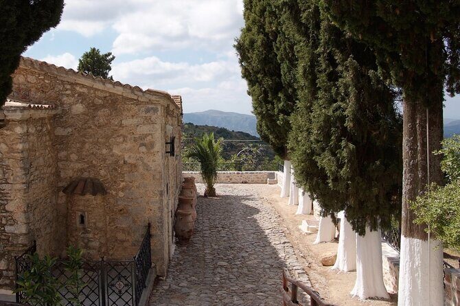 Road-trip to Lasithi, Zeus Cave, Vidiani, Krasi & Olive Mill Farm - Cave of Zeus (Psychro Cave): the main event, and the main challenge