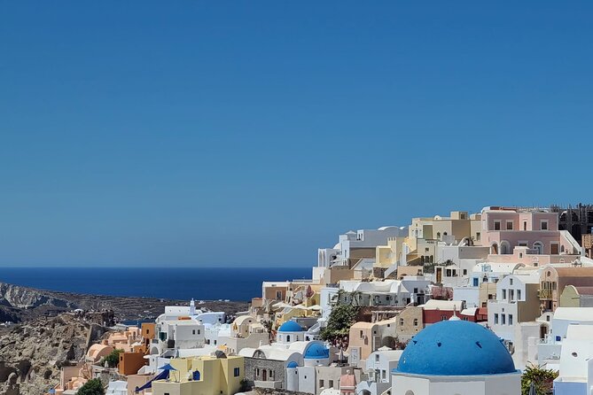 Romantic Tour through Santorini - The value of a private vehicle