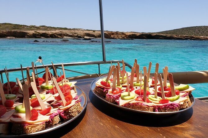 Round of Antiparos & Despotiko with Traditional Boat - Snorkeling gear and masks: ask for equipment, then keep expectations realistic