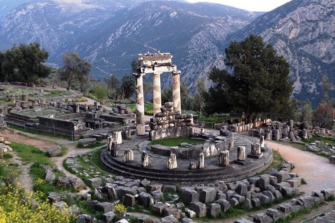 Sacred Delphi & Osios Loukas in a Full Day Private Tour - Leaving Athens for Hosios Loukas