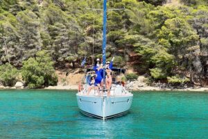 Sailing Nafplio | All Inclusive Half-Day Cruise - Past Bourtzi Venetian castle: great photo views, no landing