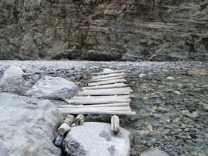 Samariá Gorge Hike: Day Excursion from Chania - Samariá Gorge: What Makes the Gorge Walk Worth Your Time