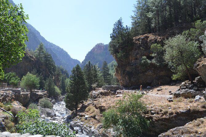 Samaria Gorge Hiking Tour from Chania with Professional Guide - Early Pickup for a Full Samaria Gorge Day