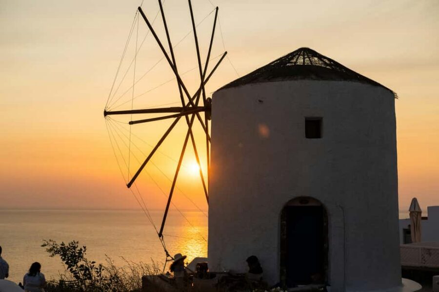 Santorini: 5‑Hour Private Tour for Cruise Ship Guests - Cruise timing and the cable car: why this starts with logistics