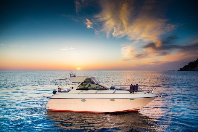 Santorini 5 - Hours Private Day Or Sunset Cruise with Bbq and Drinks - Key things that make this cruise work so well