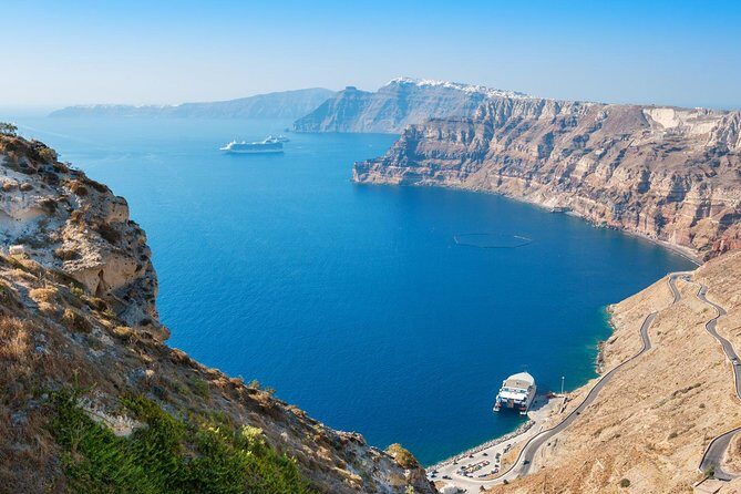 Santorini 8-Hour Private Tour with Hotel & Cruise Port Pickup - Red Beach photo stop + Lighthouse cliffs: the coastline hits twice