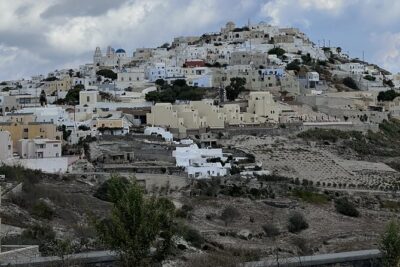 Santorini Airport Private Transfer - What the 15 to 45 minute drive is really like
