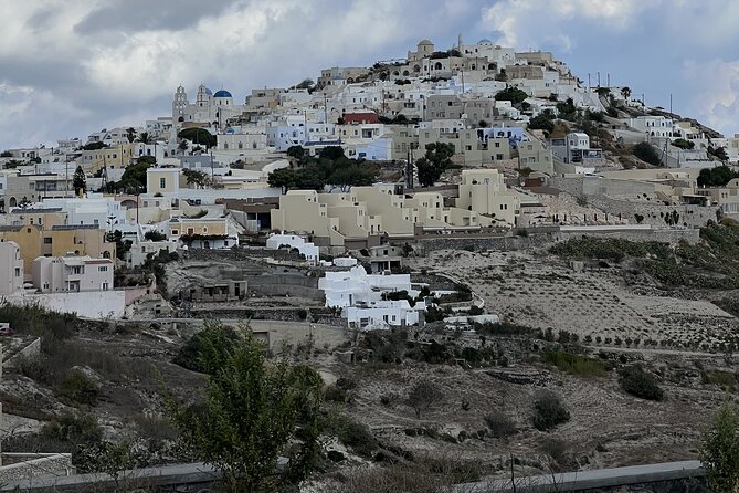 Santorini Airport Private Transfer - What the 15 to 45 minute drive is really like
