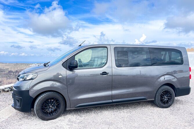 Santorini Airport to any Hotels or vice versa - Who should book this Santorini airport transfer?