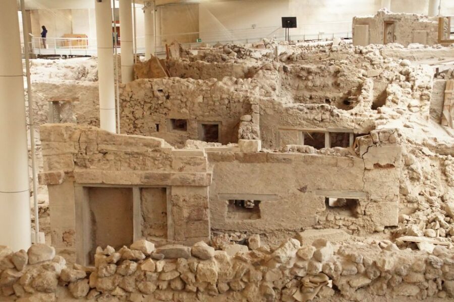 Santorini: Akrotiri Entry Ticket and Audio Guide - Akrotiri’s Frozen Streets: What You’re Actually Visiting