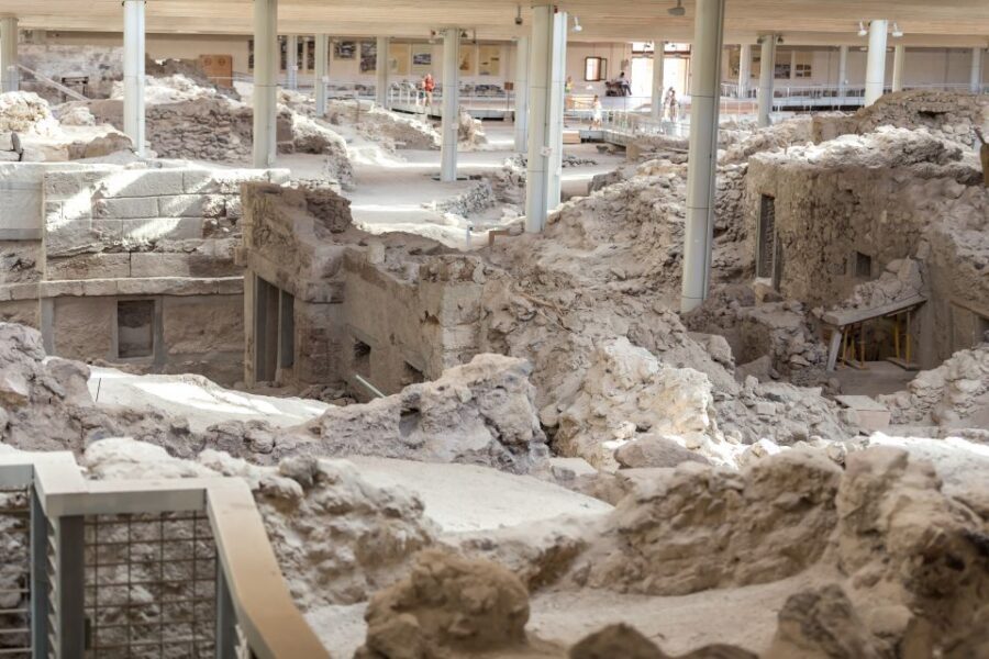 Santorini: Akrotiri Prehistoric City Guided Walking Tour - Key things to know before you go