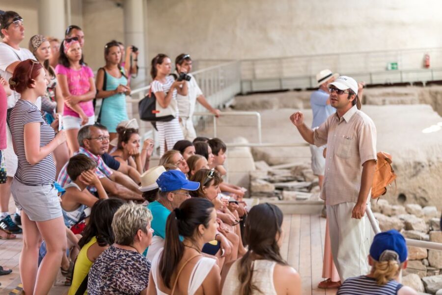 Santorini: Akrotiri Prehistoric City Guided Walking Tour - Akrotiri Prehistoric City: why this feels like real time travel