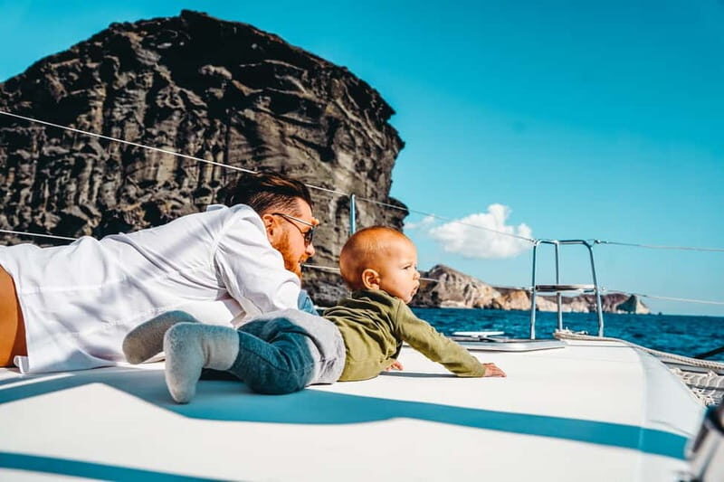 Santorini: All-Inclusive Private Catamaran Experience - Lunch or dinner onboard: why the meal is a core part of the value