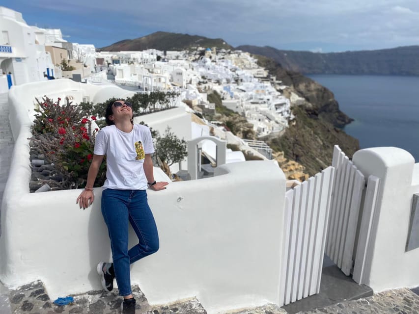 Santorini Best of Custom Tour with Local Guide & Pick-Up - Oia is best with a guide and a plan