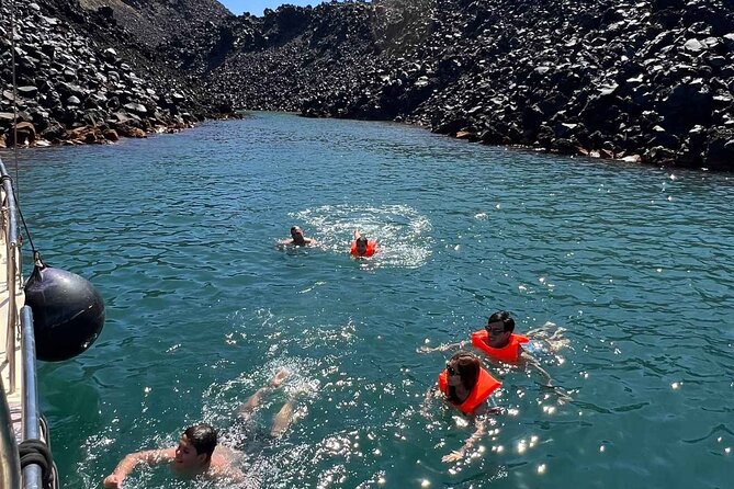 Santorini: Boat tour to Volcano, Hot Springs & Thirasia island - Key points to know before you book
