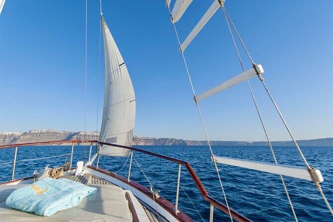 Santorini Caldera Day Traditional Cruise with Meal and Drinks - Amoudi Bay and Oia: The Sunset Factor Without the Stress