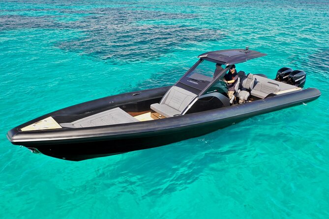 Santorini Caldera: Private Cruise with Speed Boat & Open Bar - Oia from the sea