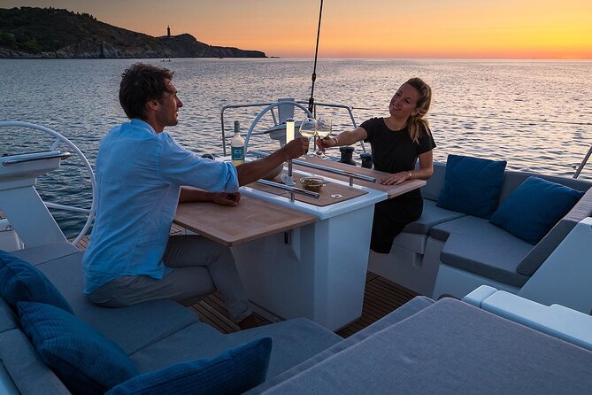 Santorini: Caldera Private Sailing Boat Cruise with Beneteau Oceanis 46.1 - Starting at Vlychada Port