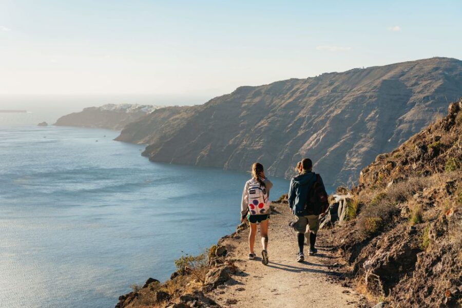 Santorini: Caldera Trail Guided Hike and Sunset Viewing - The Final Stretch: Reaching the Hill for a 360° Sunset