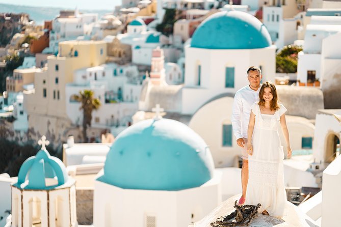Santorini car tour with a local - Oia: famous views with time to wander