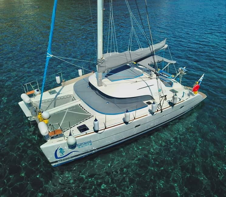 Santorini: Catamaran Cruise with Food and Drinks - Caldera sailing: when the views are the point