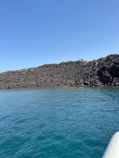Santorini: Catamaran Cruise with Food and Drinks - Mesa Pigadia: snorkeling with gear and a real meal onboard