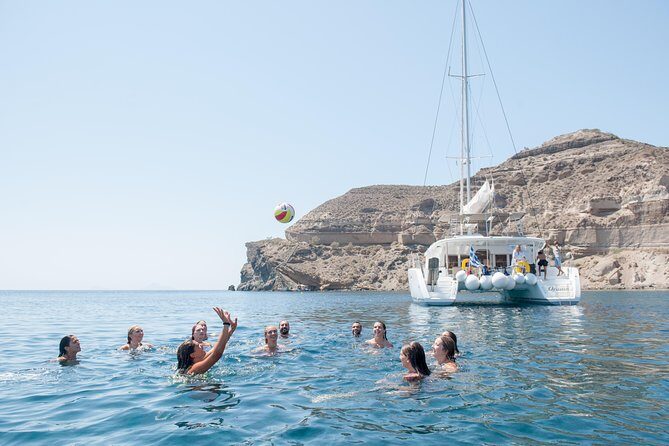 Santorini Catamaran Cruise with Fresh Meal and Open Bar - Swimming and snorkeling: hot springs plus real sea life