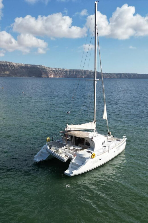 Santorini: Catamaran Cruise with Greek BBQ and Drinks - Mesa Pigádia and Palea Kameni photo stops: calmer end, quick coastal moments