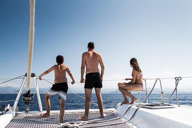 Santorini Catamaran Cruise: with Lunch, BBQ, Open Bar, Transfers - Mesa Pigadia Beach and the Greek BBQ lunch you’ll actually look forward to