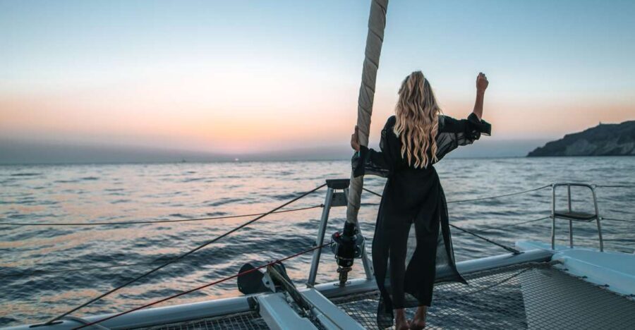 Santorini Catamaran Cruise with Swimming, Meal and Open Bar - Food on board: why the lunch feels like the real win