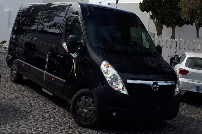 Santorini Chauffeur Services per Hour - Pickup details that matter on a volcanic island
