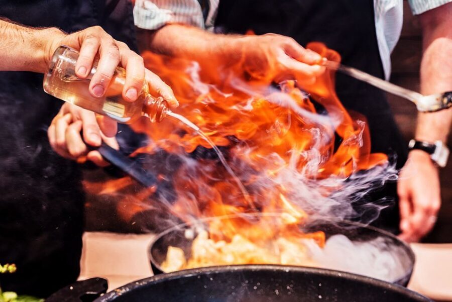 Santorini Cooking Class with Wine Tasting & Lunch - Group Size, Pacing, and Safety: The Unseen Value