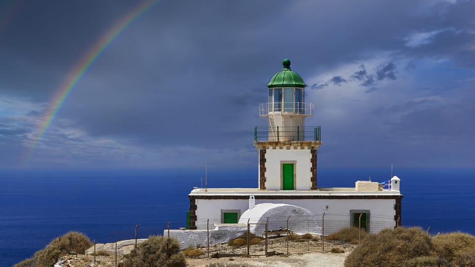 Santorini: Culture & Highlight Tour with Wine Tasting - Oia with about an hour to make it count