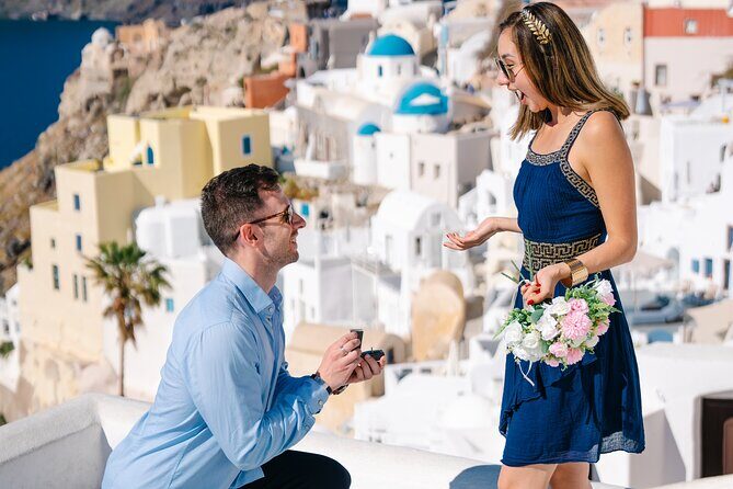Santorini: Customized Private Photoshoot Walk in Oia - Photo Locations: White Streets, Blue Domes, and Viewpoints That Matter
