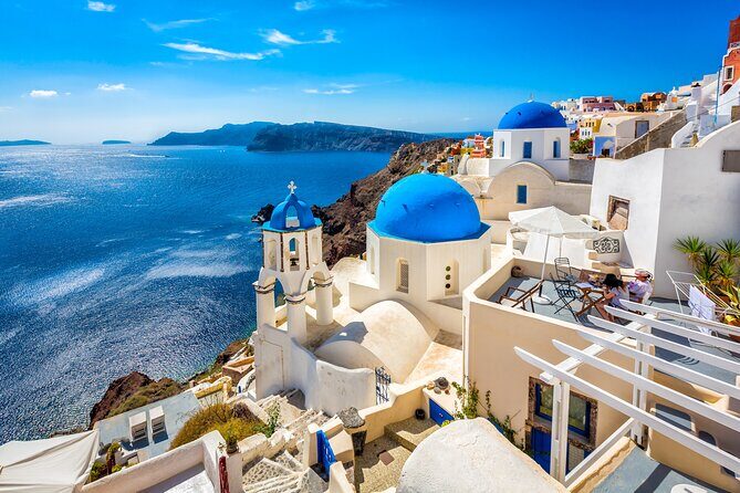 Santorini Essentials Full Day Private Tour - Oia village first: how to use the 2 hours well
