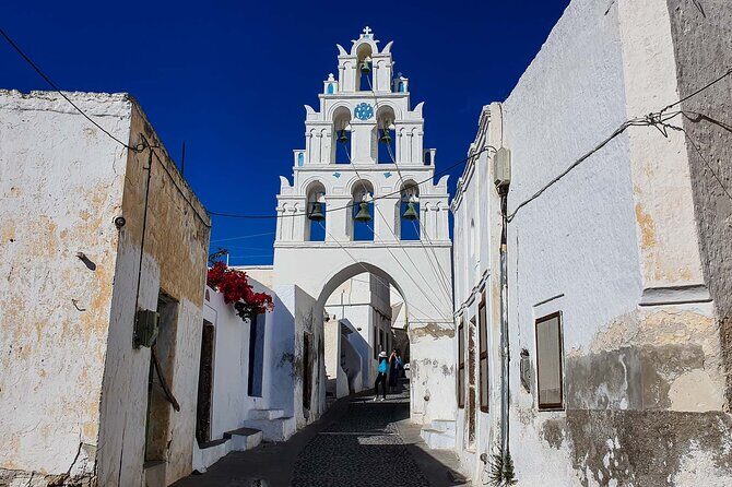 Santorini Essentials Full Day Private Tour - Time, transport, and the real meaning of the free entries