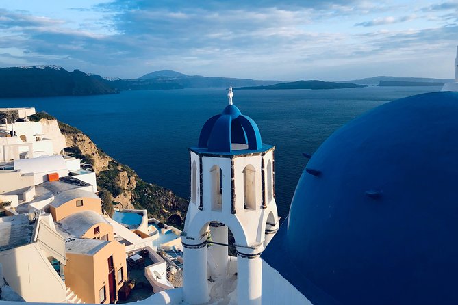 Santorini Exclusive Transfer - The value of $42.14 per person