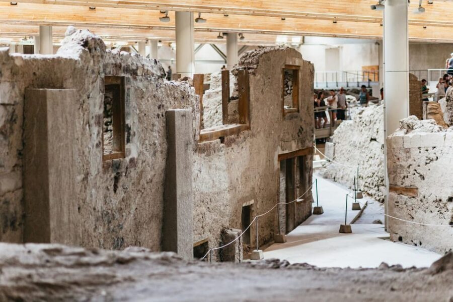 Santorini: Experience Akrotiri with a Licensed Tour Guide - Who should book this Akrotiri guided tour