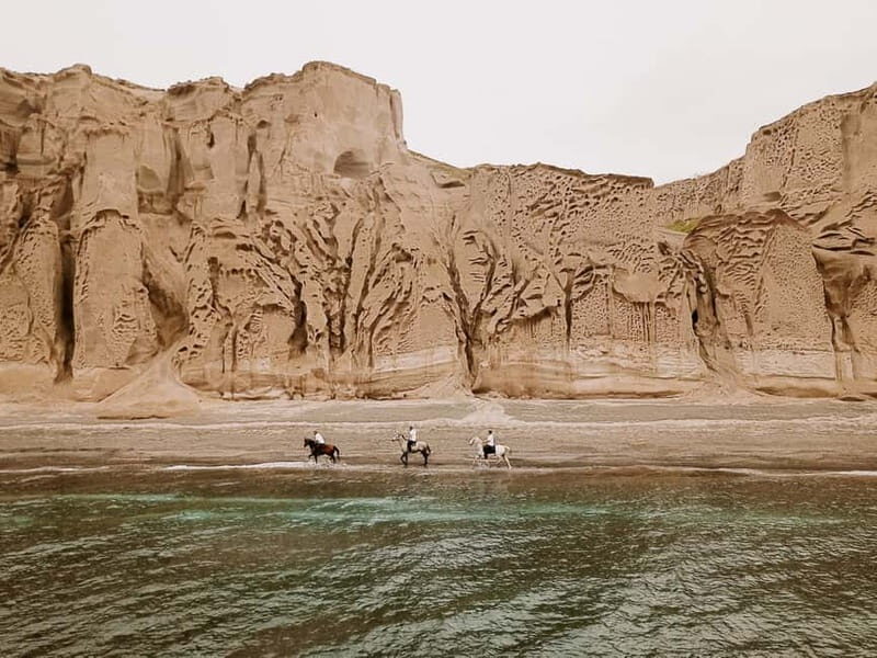 Santorini: Extreme Horse Safari with Beach Gallop - Photos, Group Size, and Comfort Details That Matter