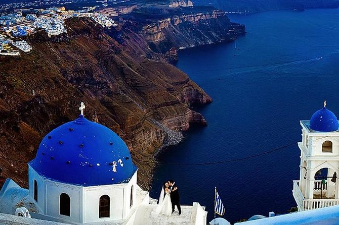 Santorini Fira-Oia-Firostefani 4 Hours - Fira begins above the caldera