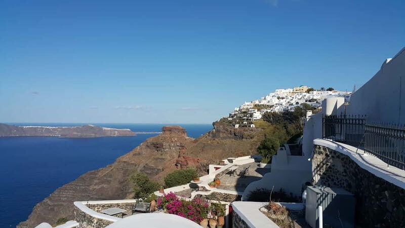 Santorini: Fira to Oia Caldera Hike with Guide - Firostefani stop: 30 minutes for blue domes and better photos