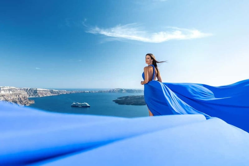 Santorini: Flying Dress Photo © Photoshoot "Express Package" - Choosing a flying dress before you arrive