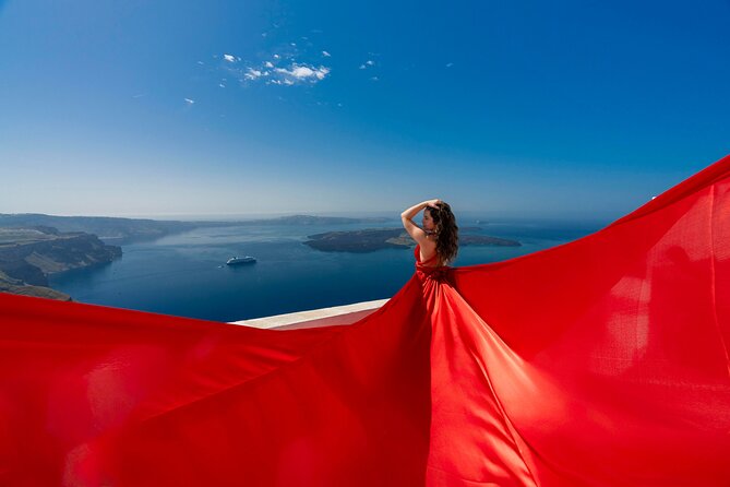 Santorini Flying Dress Photoshoot - Imerovigli turns a short shoot into a Santorini portrait session