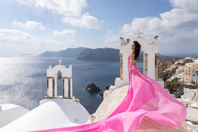 Santorini Flying Dress Photoshoot with a Pro Photographer - What happens during the one-hour session